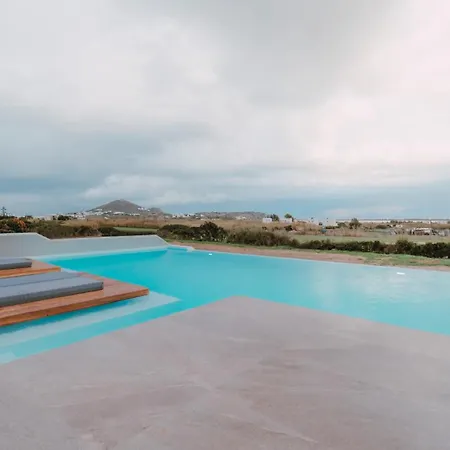 Naxos Privilege *